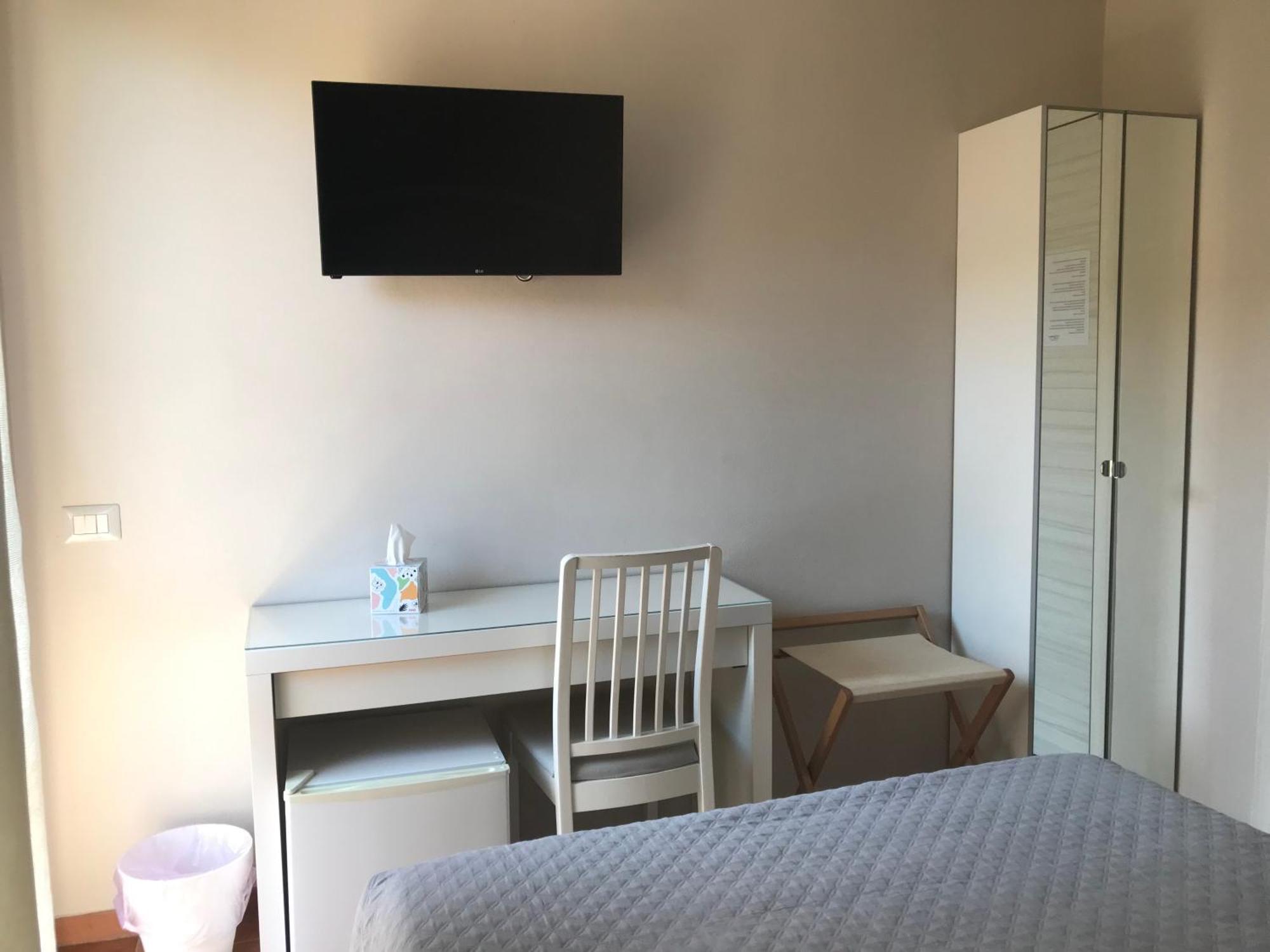 Gialel Pisa Guest House Extérieur photo